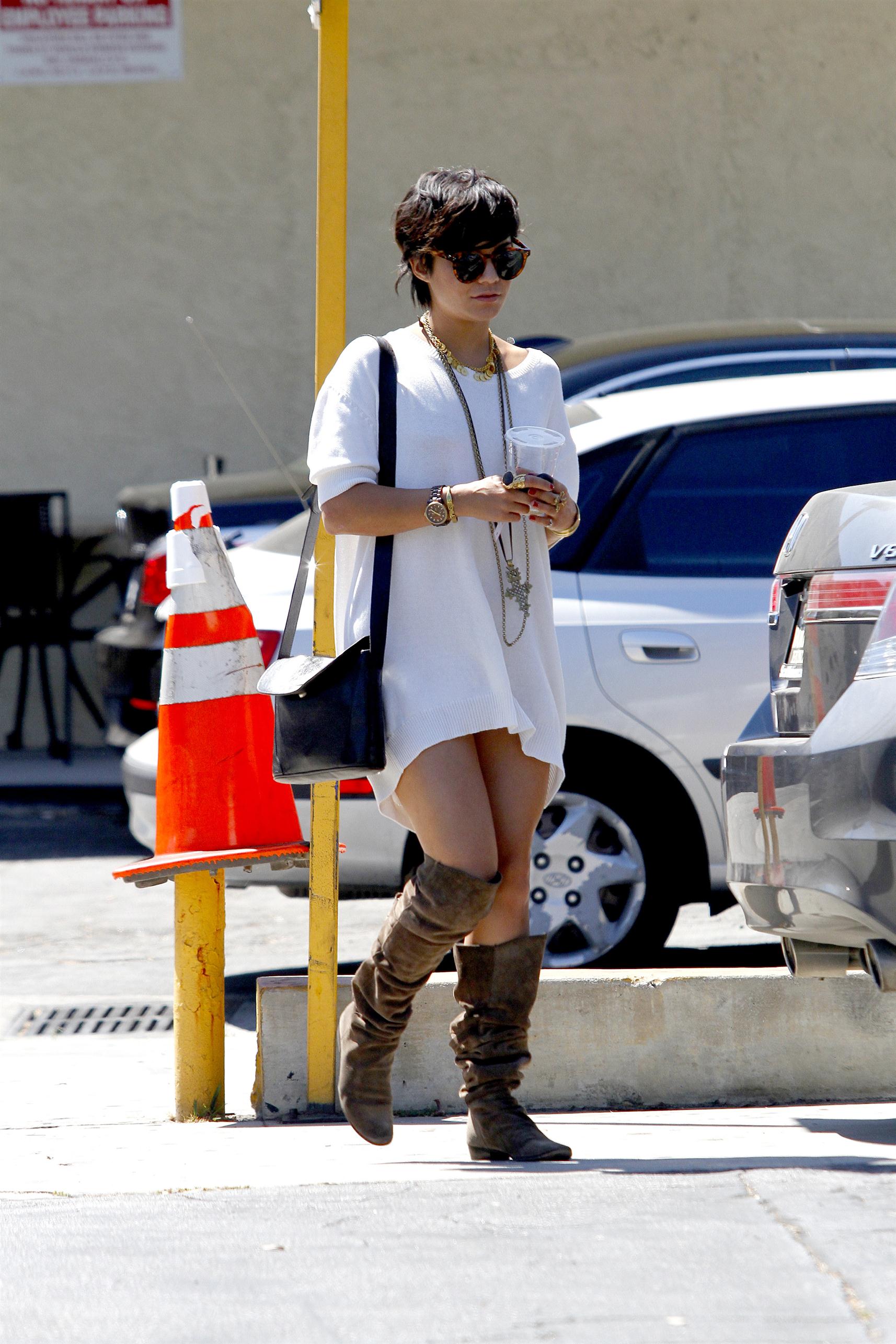 Vanessa Hudgens wearing a sweater dress photos | Picture 63620